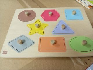 Puzzle de madera con formas