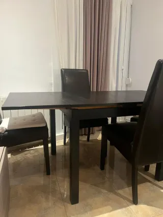 Mesa extensible madera y cuero