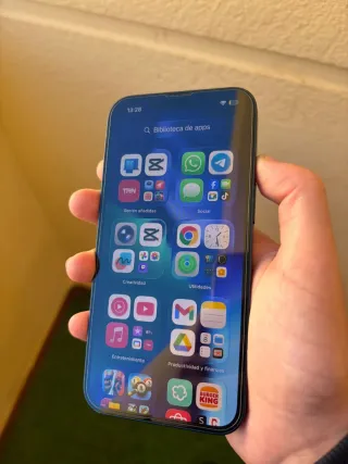 iPhone 13 128GB - Midnigth - fundas + cable