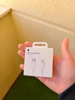 iPhone 13 128GB - Midnigth - fundas + cable