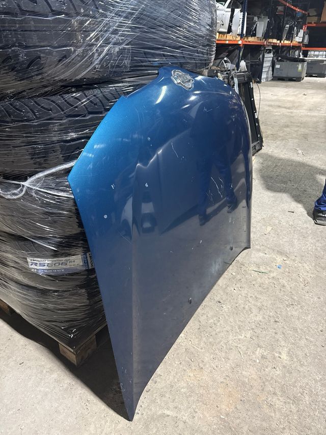 Capó Nissan Almera Azul