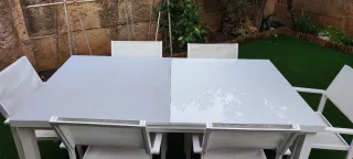 Mesa extensible aluminio y cristal y 6 sillas