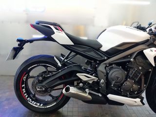 TRIUMPH STREET TRIPLE 660 S 2020