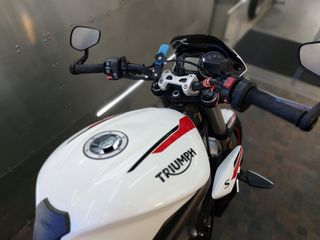 TRIUMPH STREET TRIPLE 660 S 2020