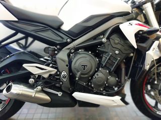 TRIUMPH STREET TRIPLE 660 S 2020