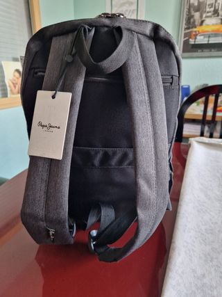 Mochila Negra  Pepe Jeans