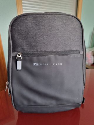 Mochila Negra  Pepe Jeans