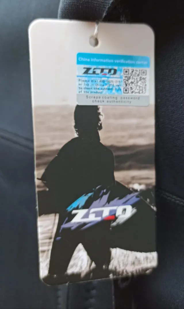 Traje de neopreno ZCCO talla M NUEVO