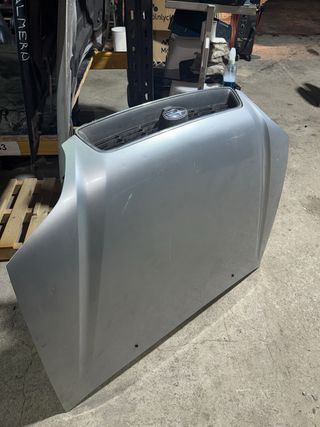 Capó delantero Subaru Legacy