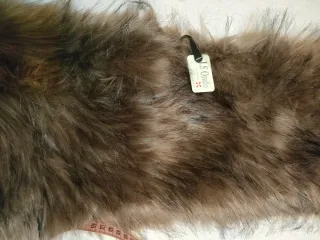 Estola sintética marrón y multicolor