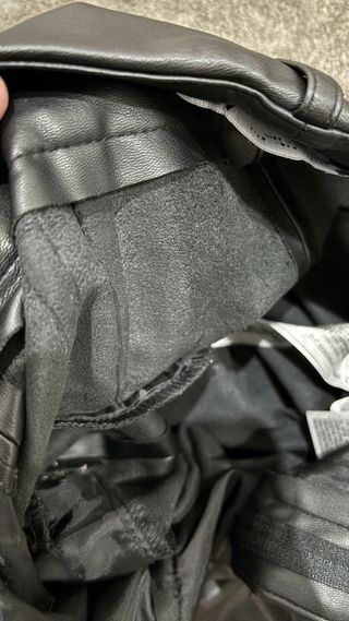 Pantalones polipiel negros