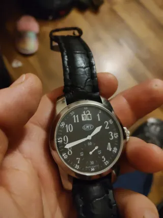 Reloj GMT Raro y Único