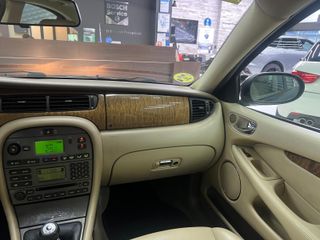 Jaguar X-Type 2.0D Executive 2005