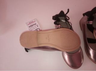 Bailarinas Zara Kids doradas con lazo talla 27