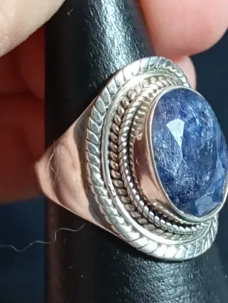 Anillo Plata Ley zafiro facetado
