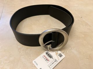 Cinturón ancho negro hebilla plata Pull&Bear