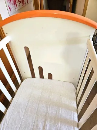 EXCELENTE CUNA DE BEBES