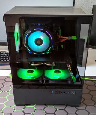 PC GAMING COMPLETAMENTE NUEVO - RX 580 - 16GB