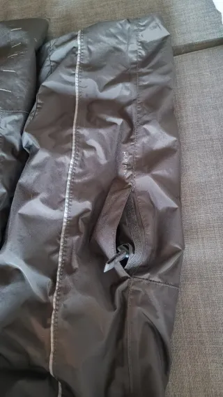 Mono de esquí negro y blanco 12 años