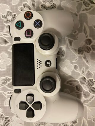 PlayStation 4 Slim 500GB Bianca + Joystick