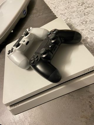 PlayStation 4 Slim 500GB Bianca + Joystick
