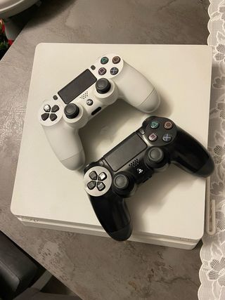 PlayStation 4 Slim 500GB Bianca + Joystick