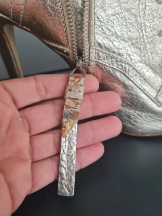 Sandalias Zara doradas Talla 38