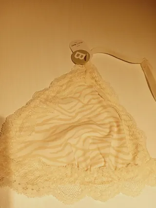 Sujetador encaje Señora o Señorita, talla 90B.