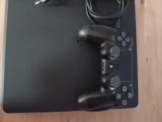 PS4 (PlayStation 4) con 2 mandos