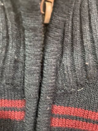 Blusa Listrada Azul e Vermelha