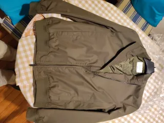 Cazadora Emilio Tucci verde militar Talla L