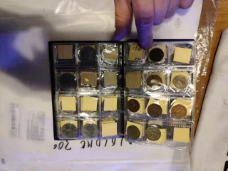 Raccolta monete  Riferimento volume 300