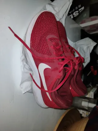 Deportivos Nike Rojos