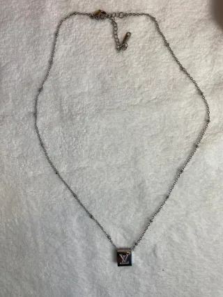 Collar Louis Vuitton