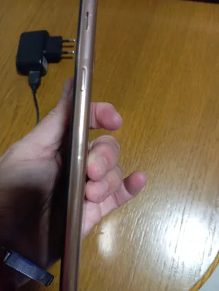 Fotocamera 13mp/5mp, schermo da 6", molto sottile/leggero