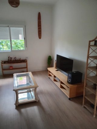 Se alquila habitación en piso recién reformado