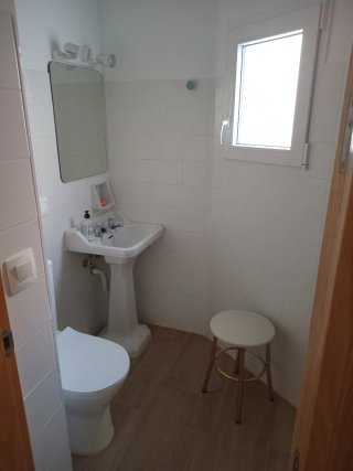 Se alquila habitación en piso recién reformado
