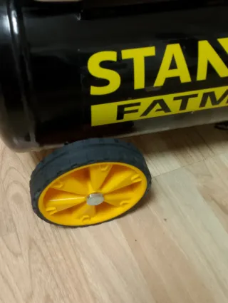 Compresor Stanley 24L Nuevo