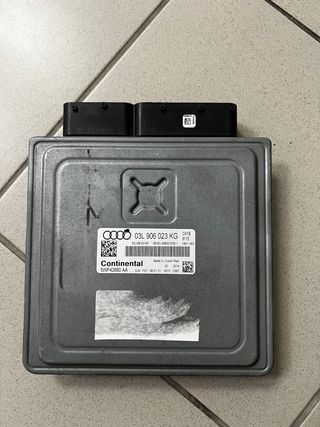 Centralina ECU Audi A1 8X1 03L906023 KG