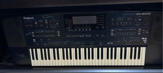 Teclado Roland EM-2000