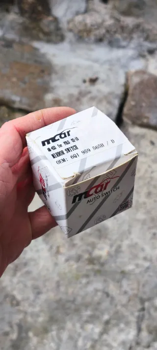 Botão espelhos Polo 02-10 AM-453