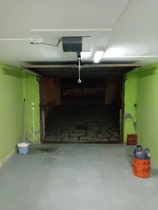 Puerta de garaje con motor "NICE"