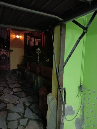 Puerta de garaje con motor "NICE"