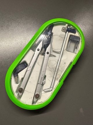 Set compasso con astuccio