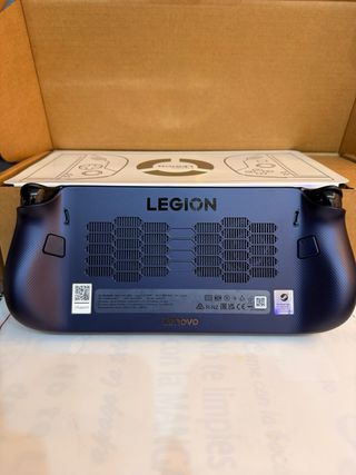 Lenovo Legion Go S - Console portatile da gioco da 8" WUXGA