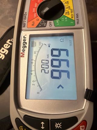 Megger MFT1845+ y EVCA210