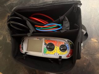 Megger MFT1845+ y EVCA210