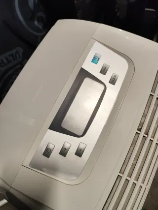 Aire Acondicionado Portátil DeLonghi