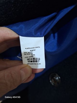 Abrigo Purificación García Negro