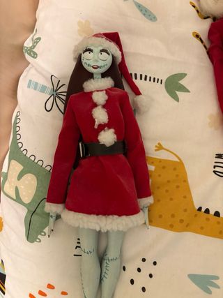 JACK Y SALLY CON ROPA DE NAVIDAD
